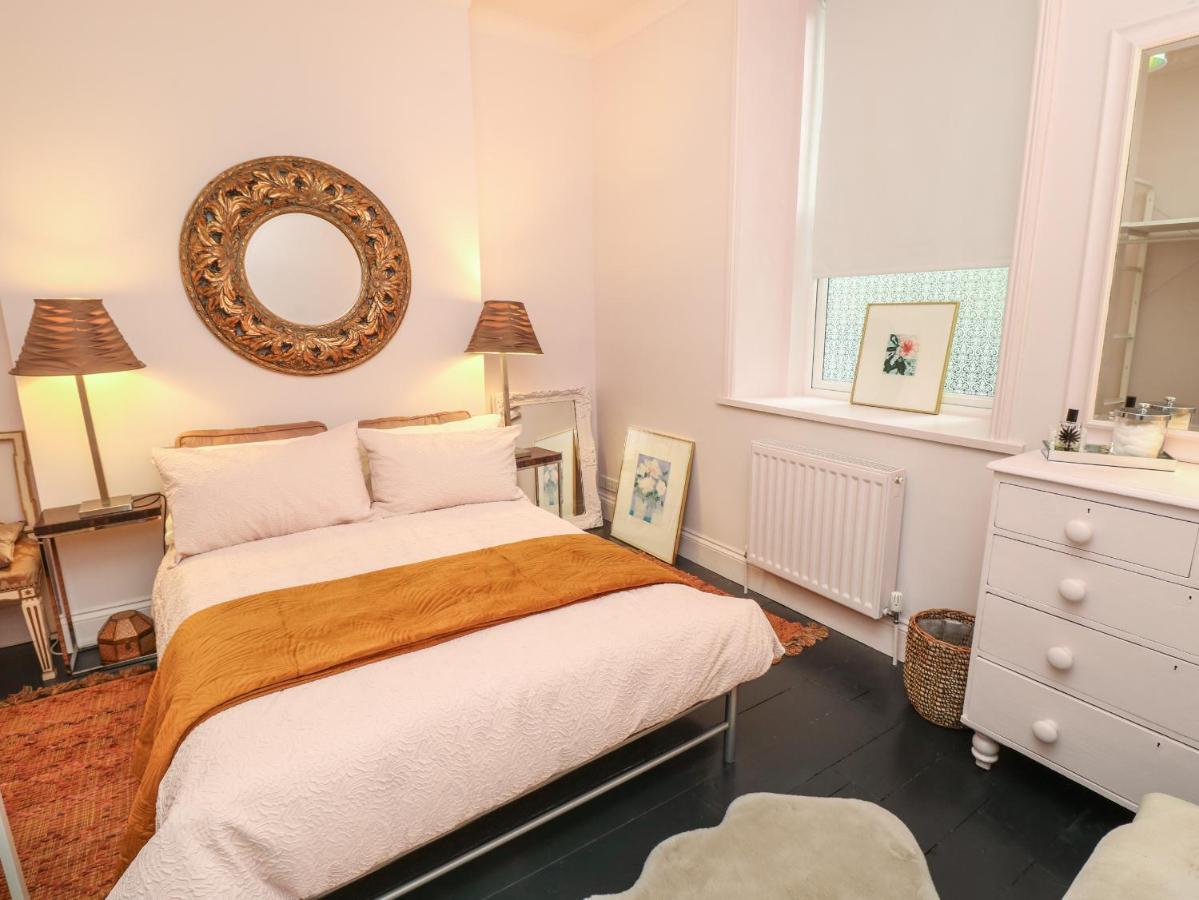 No 5 Cliffview Apartman Ventnor Kültér fotó
